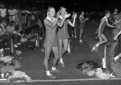 121707dhsmisc396cheerleaders.jpg