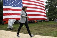 Kamala-Harris-what-her-sneakers-mean.jpg