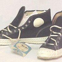  : Gallery : collection : 2000 : 01 : keds_31.jpg