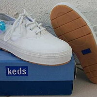  : Gallery : collection : 2000 : 06 : kedsbeads.jpg