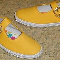  : Gallery : collection : 2000 : 06 : yellowkeds.jpg