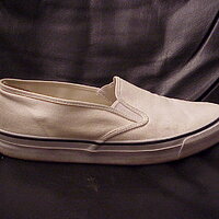  : Gallery : collection : 2000 : 07 : Single_Outside.JPG