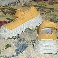  : Gallery : collection : 2000 : 08 : 8-11gymshoes.jpg