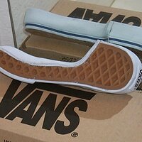  : Gallery : collection : 2000 : 08 : Vans sole1.jpg