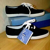  : Gallery : collection : 2000 : 08 : kedsblack_3.jpg