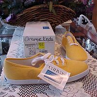  : Gallery : collection : 2000 : 08 : orangekeds.jpg