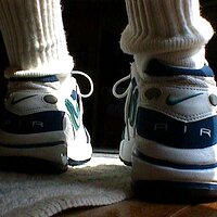  : Gallery : collection : 2002 : 12 : REARNIKE.JPG