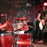  : Gallery : collection : 2003 : 01 : LauraGel8.jpg