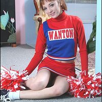  : Gallery : collection : 2003 : 04 : abby02.jpg