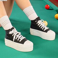  : Gallery : collection : 2004 : 03 : billie201028.jpg