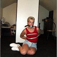  : Gallery : collection : 2005 : 01 : 27205302.jpg