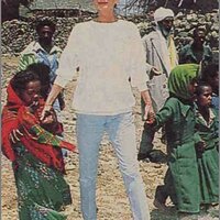  : Gallery : collection : 2005 : 01 : AudreyHepburn11.jpg