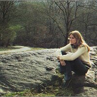  : Gallery : collection : 2005 : 01 : DeborahRaffin1.jpg