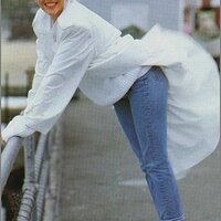  : Gallery : collection : 2005 : 01 : KellyLynch.jpg