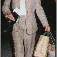  : Gallery : collection : 2005 : 01 : LindaGray2.jpg