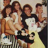  : Gallery : collection : 2005 : 01 : Miscceleb06.jpg