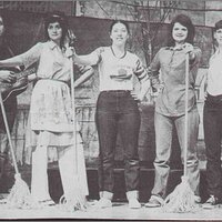  : Gallery : collection : 2005 : 01 : Miscceleb12.jpg