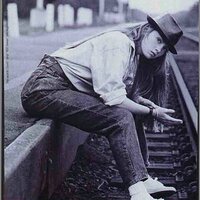  : Gallery : collection : 2005 : 01 : Miscceleb22.jpg