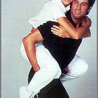  : Gallery : collection : 2005 : 01 : OliviaNewtonJohn2.jpg