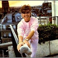  : Gallery : collection : 2005 : 01 : OliviaNewtonJohn3.jpg