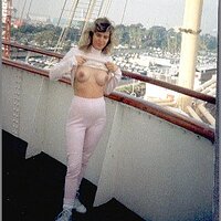  : Gallery : collection : 2005 : 01 : asneaker21.jpg