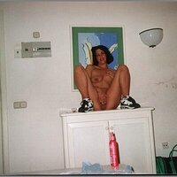  : Gallery : collection : 2005 : 01 : asneaker33.jpg