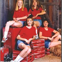  : Gallery : collection : 2005 : 01 : group_2.jpg