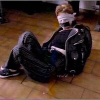  : Gallery : collection : 2005 : 01 : haider1.jpg