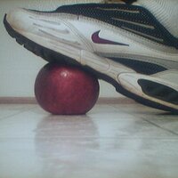  : Gallery : collection : 2005 : 07 : NikeRunner3.jpg