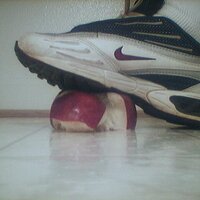  : Gallery : collection : 2005 : 07 : NikeRunner6.jpg