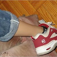  : Gallery : collection : 2005 : 10 : ankle.jpg