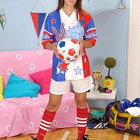  : Gallery : collection : 2005 : 11 : kristen001.jpg