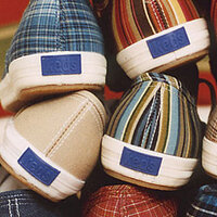  : Gallery : collection : 2005 : 12 : 121905_sale1.jpg