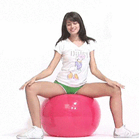  : Gallery : collection : 2010 : 10 : 1242909212_sexy_girl_vs_yoga_ball.gif