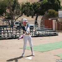  : Gallery : collection : 2010 : 11 : d18_katisummers_pics_016.jpg