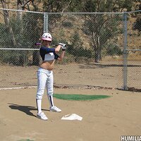  : Gallery : collection : 2010 : 11 : d18_katisummers_pics_023.jpg