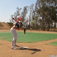  : Gallery : collection : 2010 : 11 : d18_katisummers_pics_051.jpg