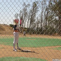  : Gallery : collection : 2010 : 11 : d18_katisummers_pics_063.jpg