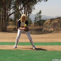  : Gallery : collection : 2010 : 11 : d18_katisummers_pics_070.jpg