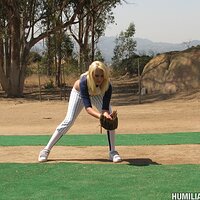  : Gallery : collection : 2010 : 11 : d18_katisummers_pics_071.jpg