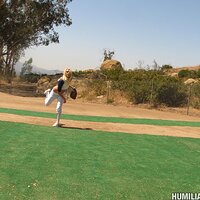  : Gallery : collection : 2010 : 11 : d18_katisummers_pics_086.jpg