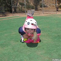  : Gallery : collection : 2010 : 11 : d18_katisummers_pics_270.jpg