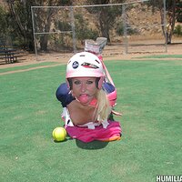  : Gallery : collection : 2010 : 11 : d18_katisummers_pics_271.jpg