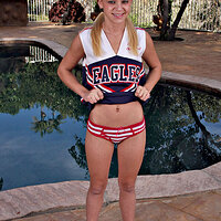  : Gallery : collection : 2011 : 11 : des032MAR_196225032.jpg