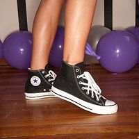  : Gallery : converse : 2010 : 58 : stephanie064.jpg