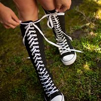  : Gallery : converse : 2011 : 08 : alyssa011.jpg