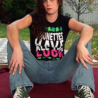  : Gallery : converse : 2011 : 15 : Sativa_127.jpg