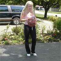  : Gallery : girls : 2003 : 05 : P7230443.JPG