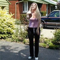  : Gallery : girls : 2003 : 05 : P7230445.JPG