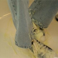  : Gallery : girls : 2003 : 07 : prokedscreamed051.jpg
